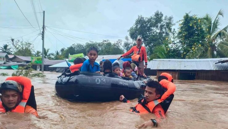 Filipinler Nalgae fırtınasındaki kayıpları düzeltti