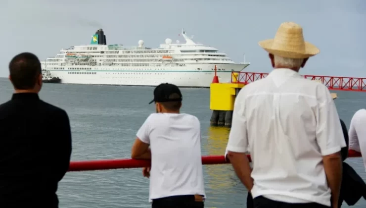 Venezuela’yı , 15 yıl aradan sonra ilk yolcu gemisi ziyaret etti