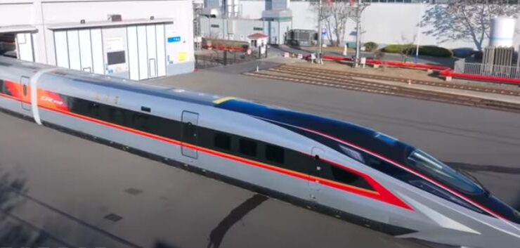 ÇİN UÇAKTAN HIZLI TRENİ TANITTI