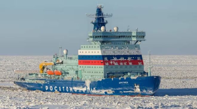 Arktika, Alexey Kosygin adlı doğalgaz tankerine Arctic LNG-2 güzergahında eşlik edecek.