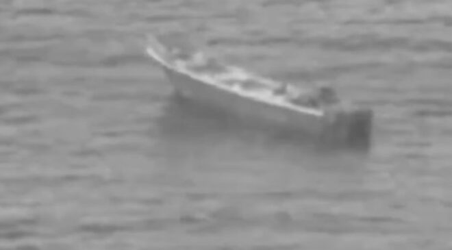 TRUMP DONANMASINI KATİL YAPTI