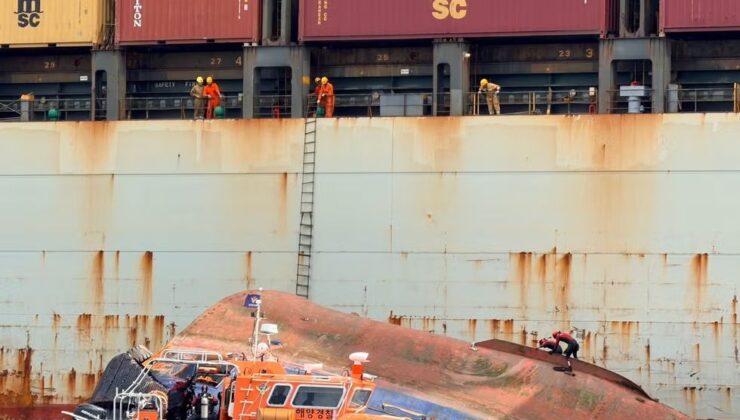 LİMAN YANAŞTIRMA OPERASYONUNDA ROMORKÖR BATTI  1 ÖLÜ 6 KAYIP
